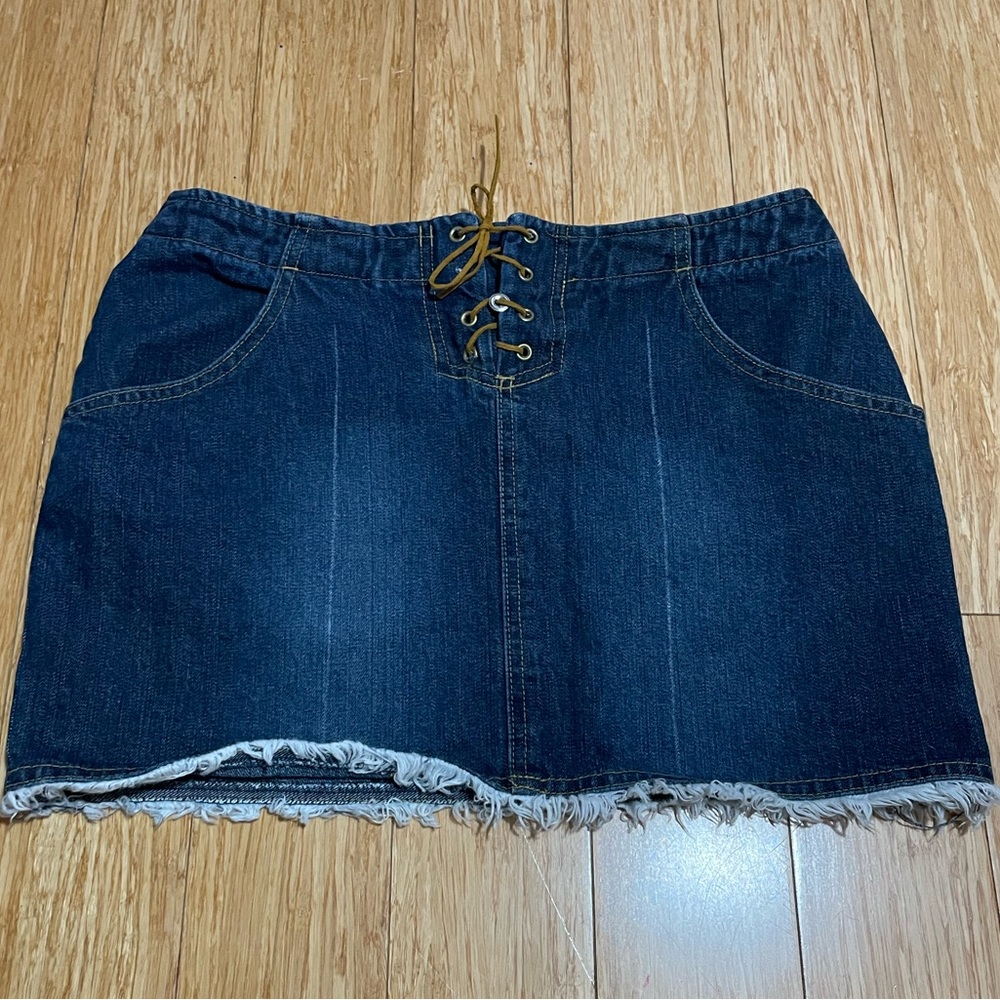 Vintage denim mini skirt!